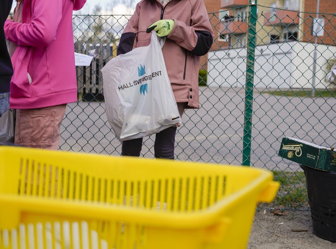 Bild till nyheten 3 000 barn och ungdomar håller Finspång rent