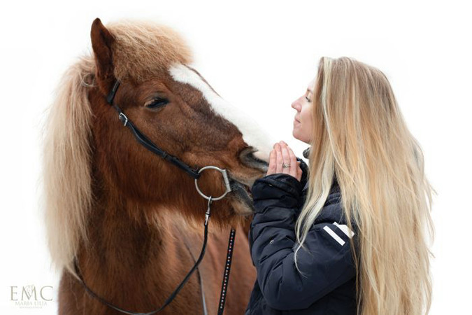 Bild till nyheten Elever blir motiverade i skolarbetet med hjälp av hästar