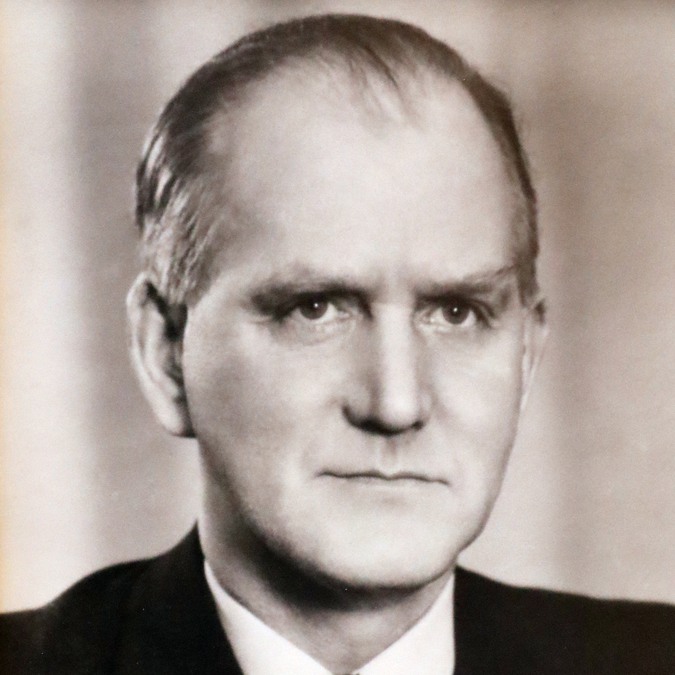 Fritz Skeppstedt, ordförande i Finspångs köpings kommunfullmäktige, 1943-1953.Originalporträttet hänger i sessionssalen i Finspångs kommunhus.